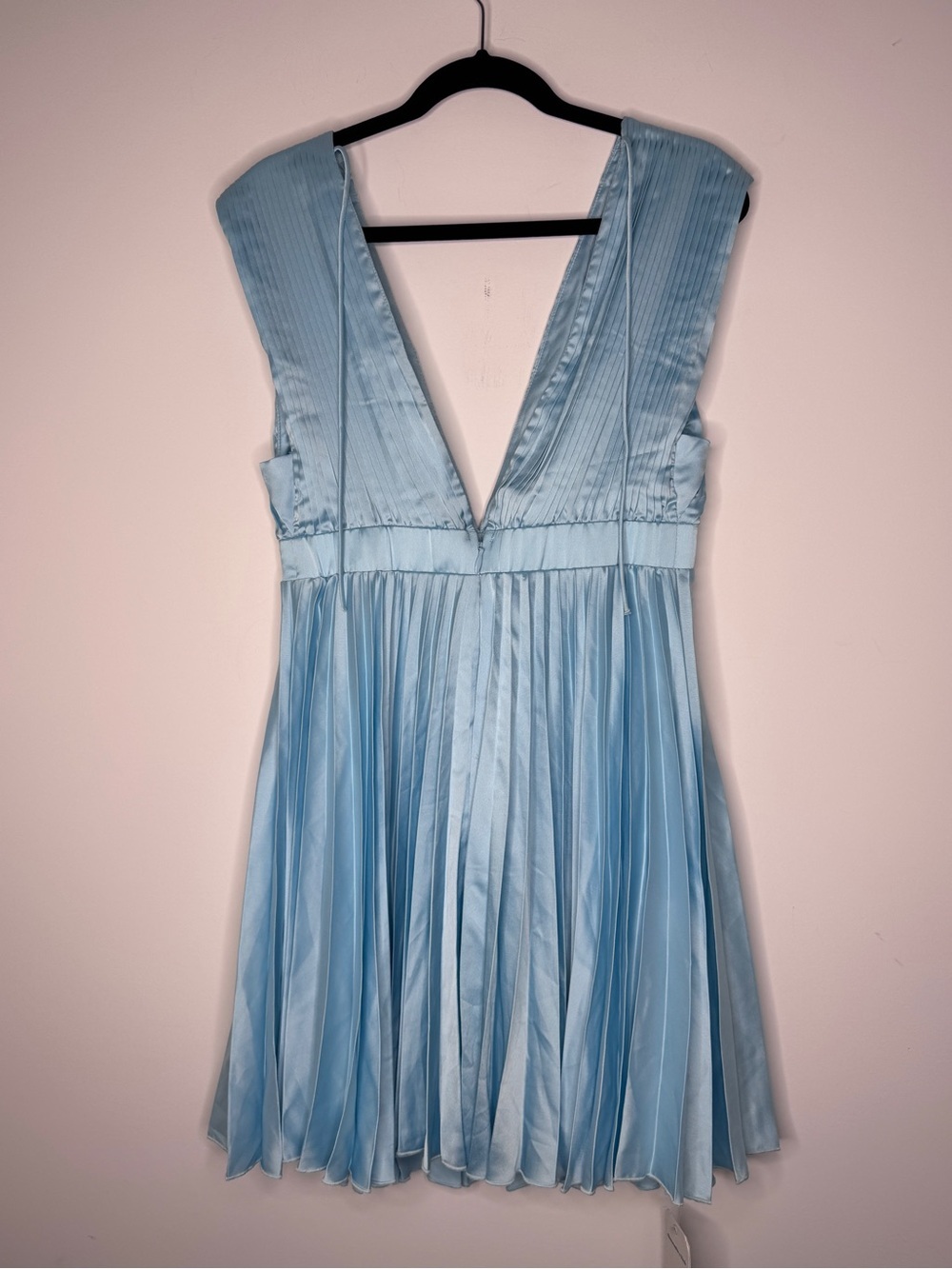 Abercrombie & Fitch Sky Blue Pleated Mini Dress - Picture 5 of 7